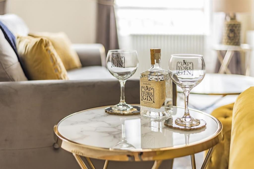 Rowntree One - Stunning Apartment- Grade II Listed York Esterno foto