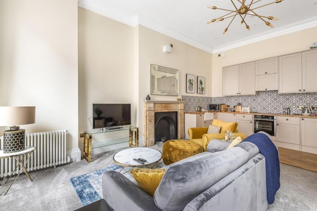 Rowntree One - Stunning Apartment- Grade II Listed York Esterno foto
