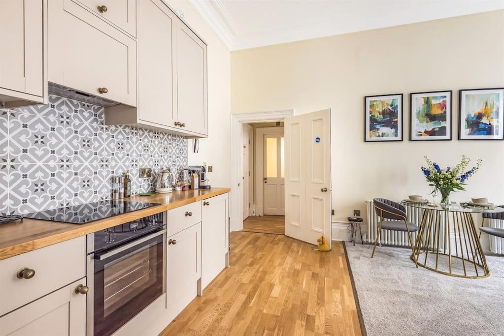Rowntree One - Stunning Apartment- Grade II Listed York Esterno foto